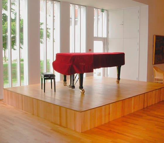 Translyft stage lift 