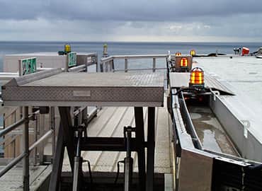 Scheren Lift on Oil Plattform in der Nordsee