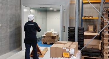Translyft Goods lift in packaging facility